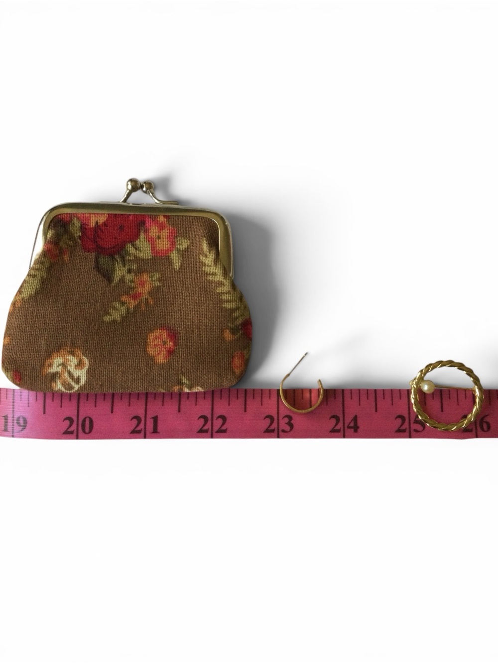 3Pc Set - Vtg Kiss‑Lock Coin Purse, Vtg Faux Pearl Brooch & New Hoop Earrings - Picture 10 of 11